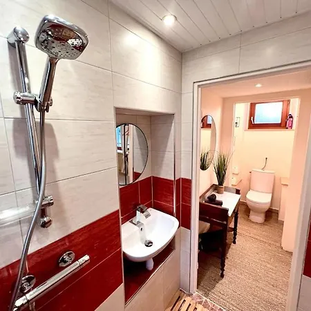 Apartment La Jolie Maison Bleue, Au Coeur De L'alsace *