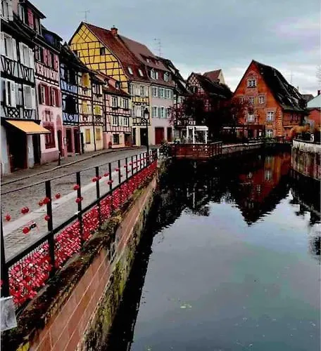 La Jolie Maison Bleue, Au Coeur De L'alsace